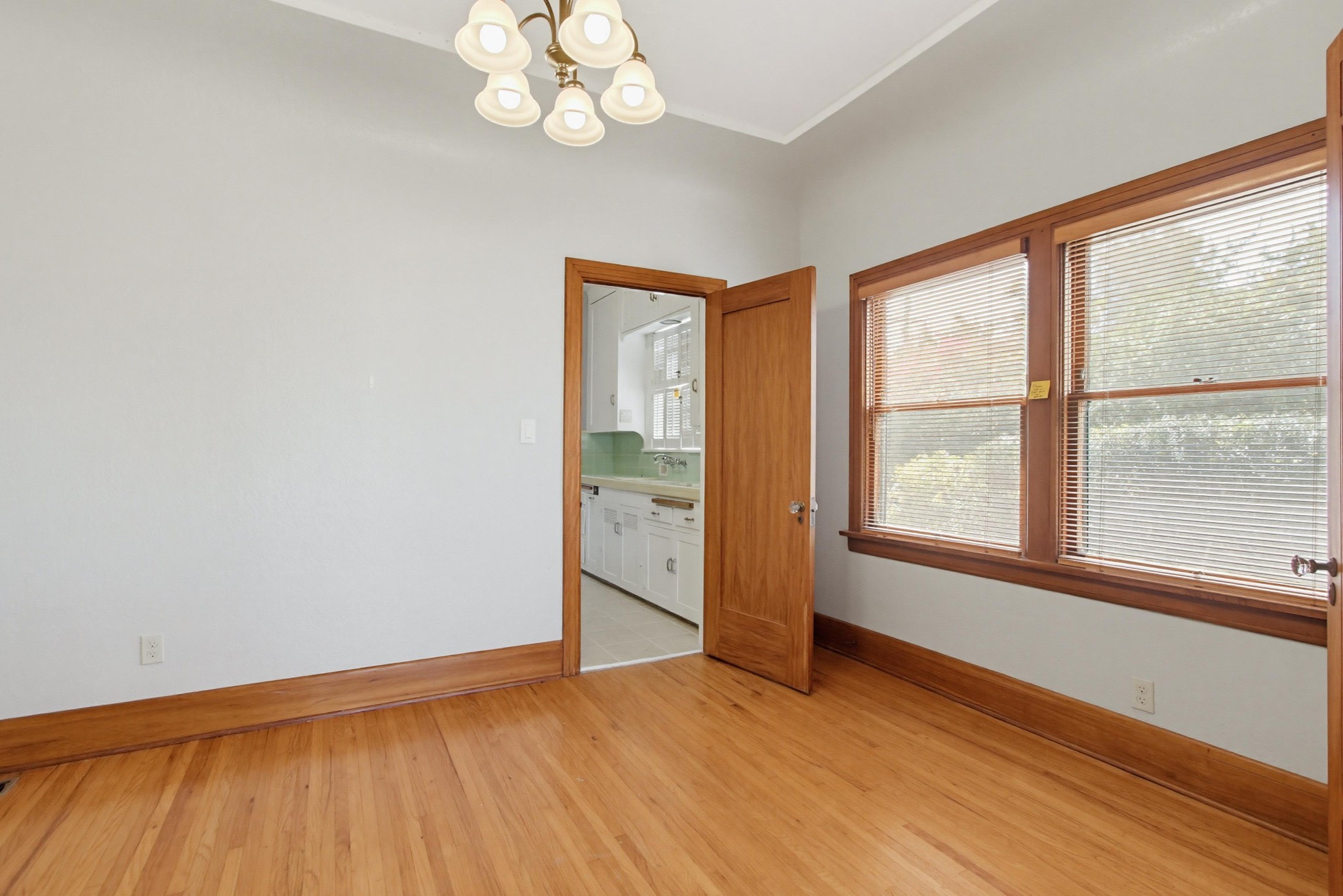 Virtual tour photo 12 of 51 for 1611 Adams Ave