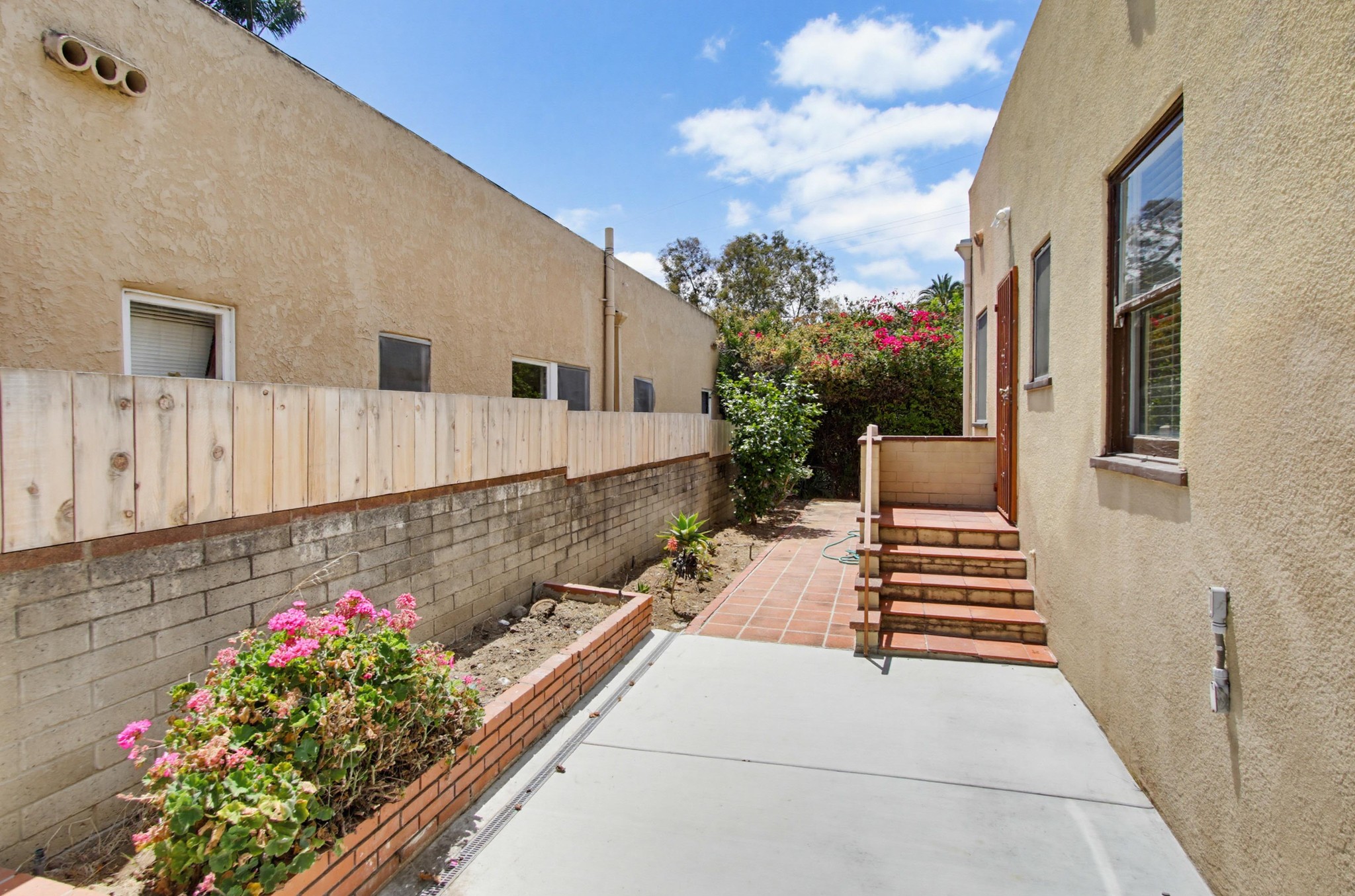 Virtual tour photo 40 of 51 for 1611 Adams Ave