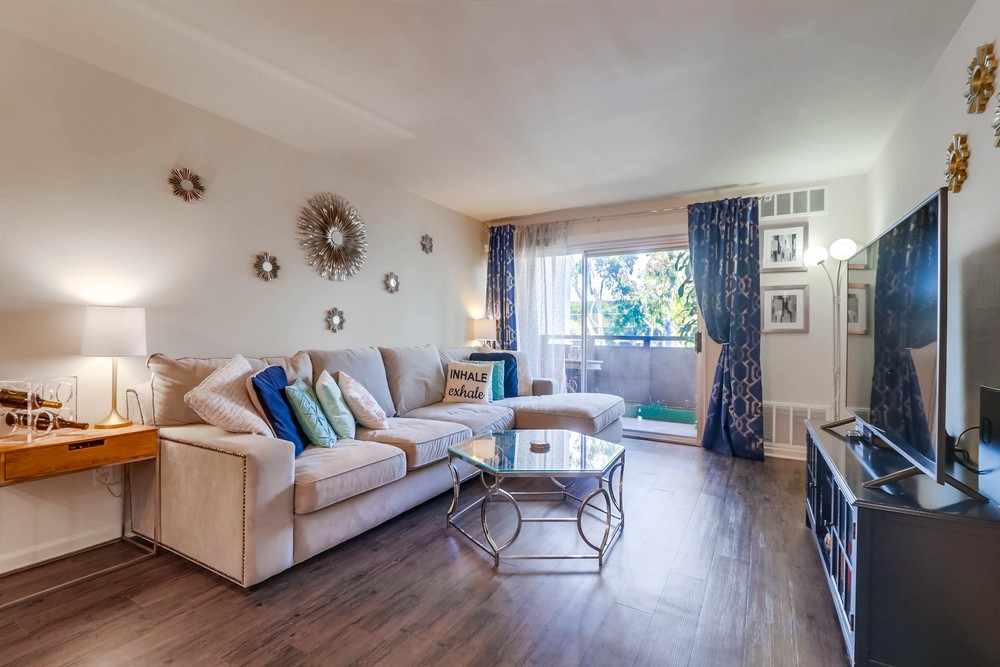 Virtual tour photo 9 of 36 for 1611 Hotel Cir S #111