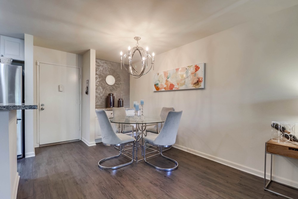 Virtual tour photo 12 of 36 for 1611 Hotel Cir S #111