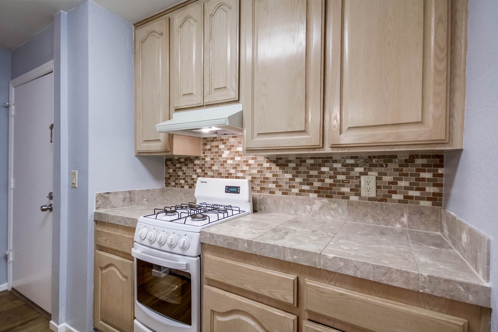 Virtual tour photo 14 of 36 for 1611 Hotel Cir S