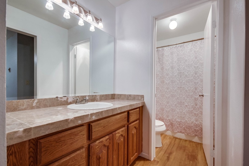 Virtual tour photo 21 of 36 for 1611 Hotel Cir S