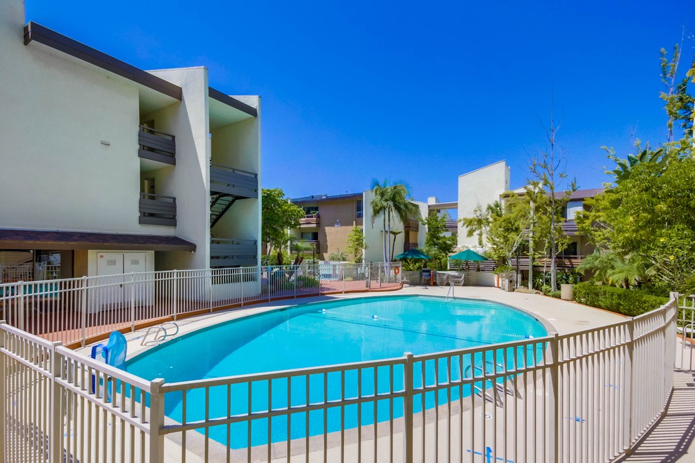 Virtual tour photo 30 of 36 for 1611 Hotel Cir S