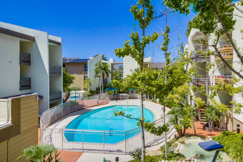 Virtual tour photo 33 of 36 for 1611 Hotel Cir S