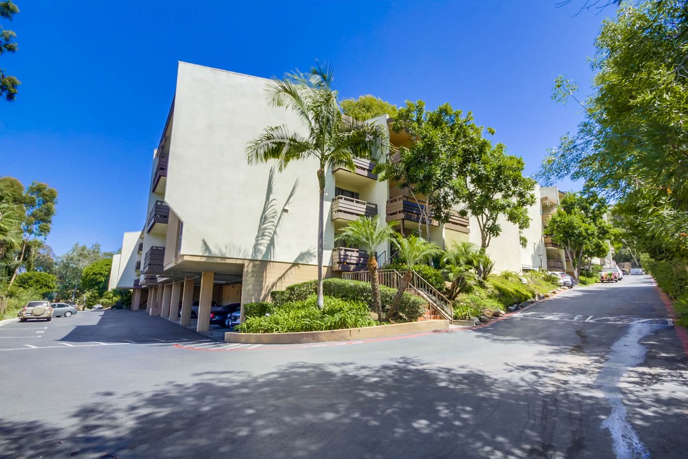 Virtual tour photo 37 of 36 for 1611 Hotel Cir S