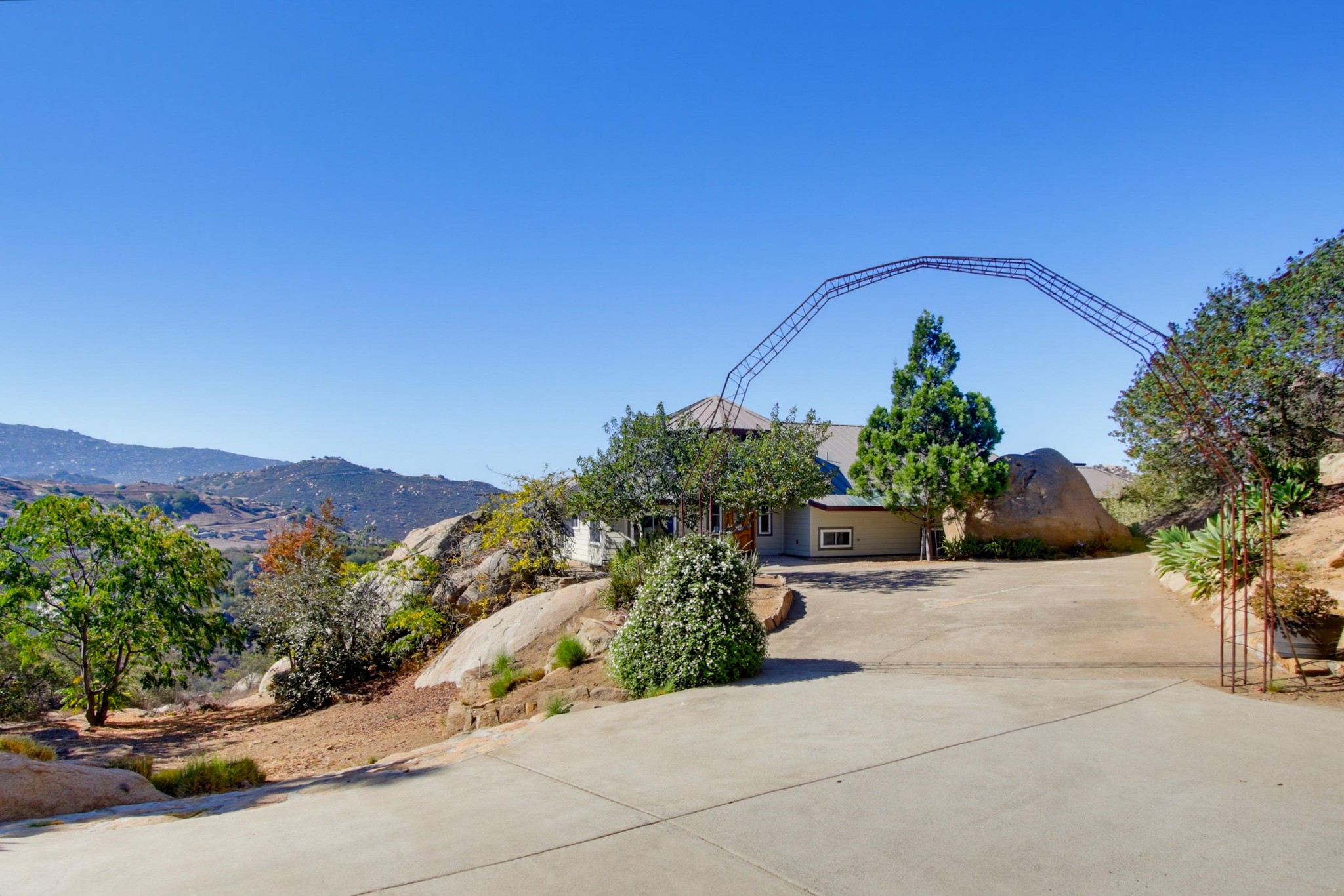 Virtual tour photo 3 of 134 for 16118 Green Valley Truck Trail