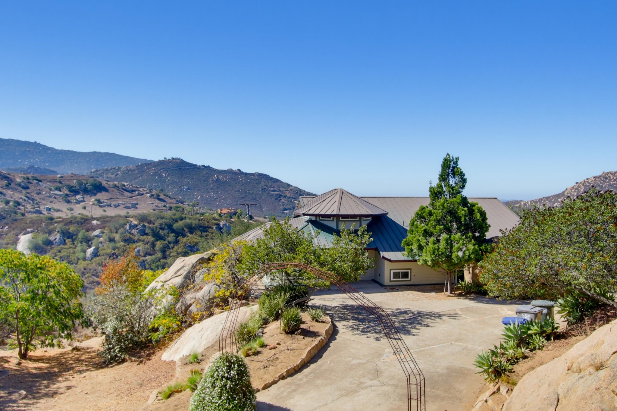 Virtual tour photo 87 of 134 for 16118 Green Valley Truck Trail