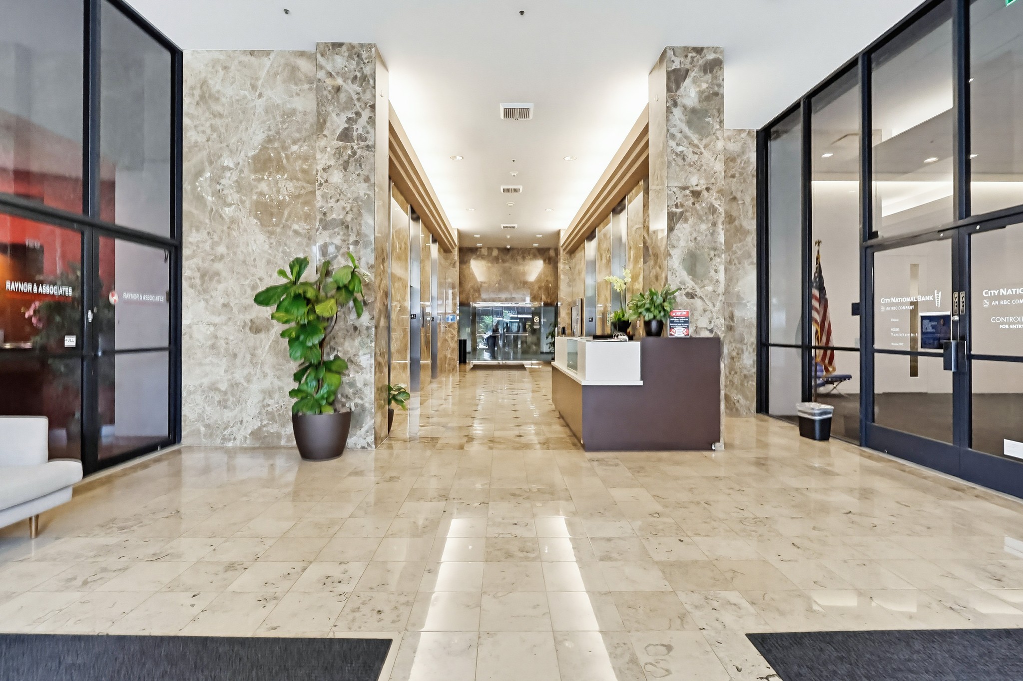 Virtual tour photo 4 of 167 for 16133 Ventura Blvd