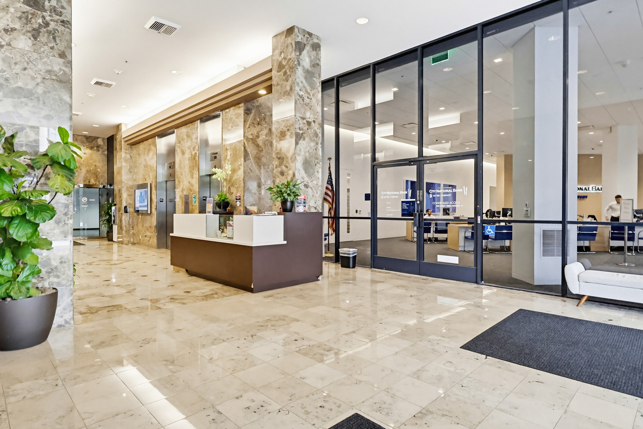 Virtual tour photo 5 of 167 for 16133 Ventura Blvd