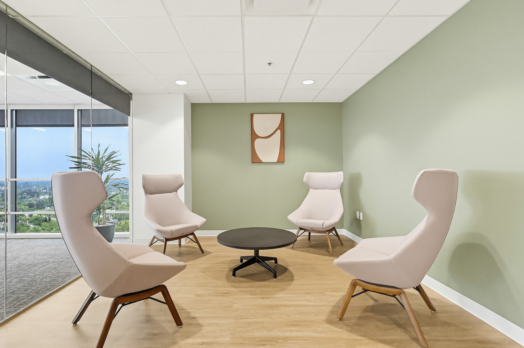 Virtual tour photo 14 of 167 for 16133 Ventura Blvd