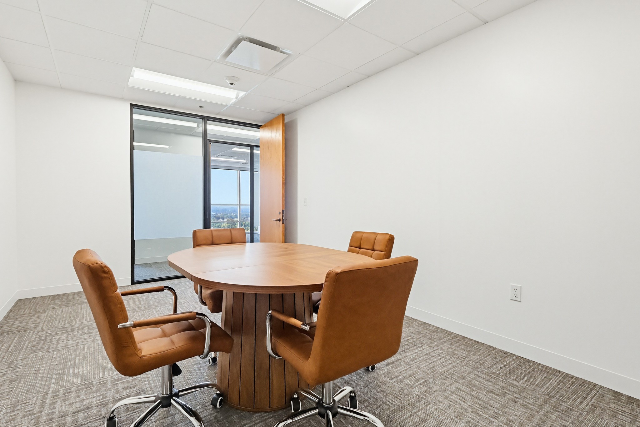 Virtual tour photo 31 of 167 for 16133 Ventura Blvd
