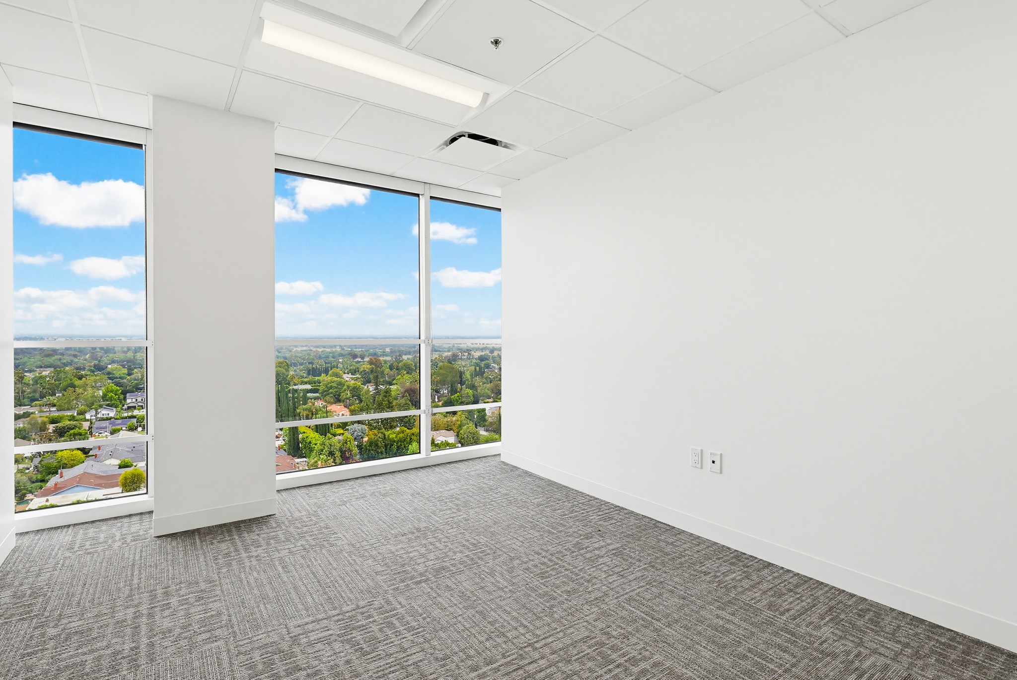 Virtual tour photo 39 of 167 for 16133 Ventura Blvd