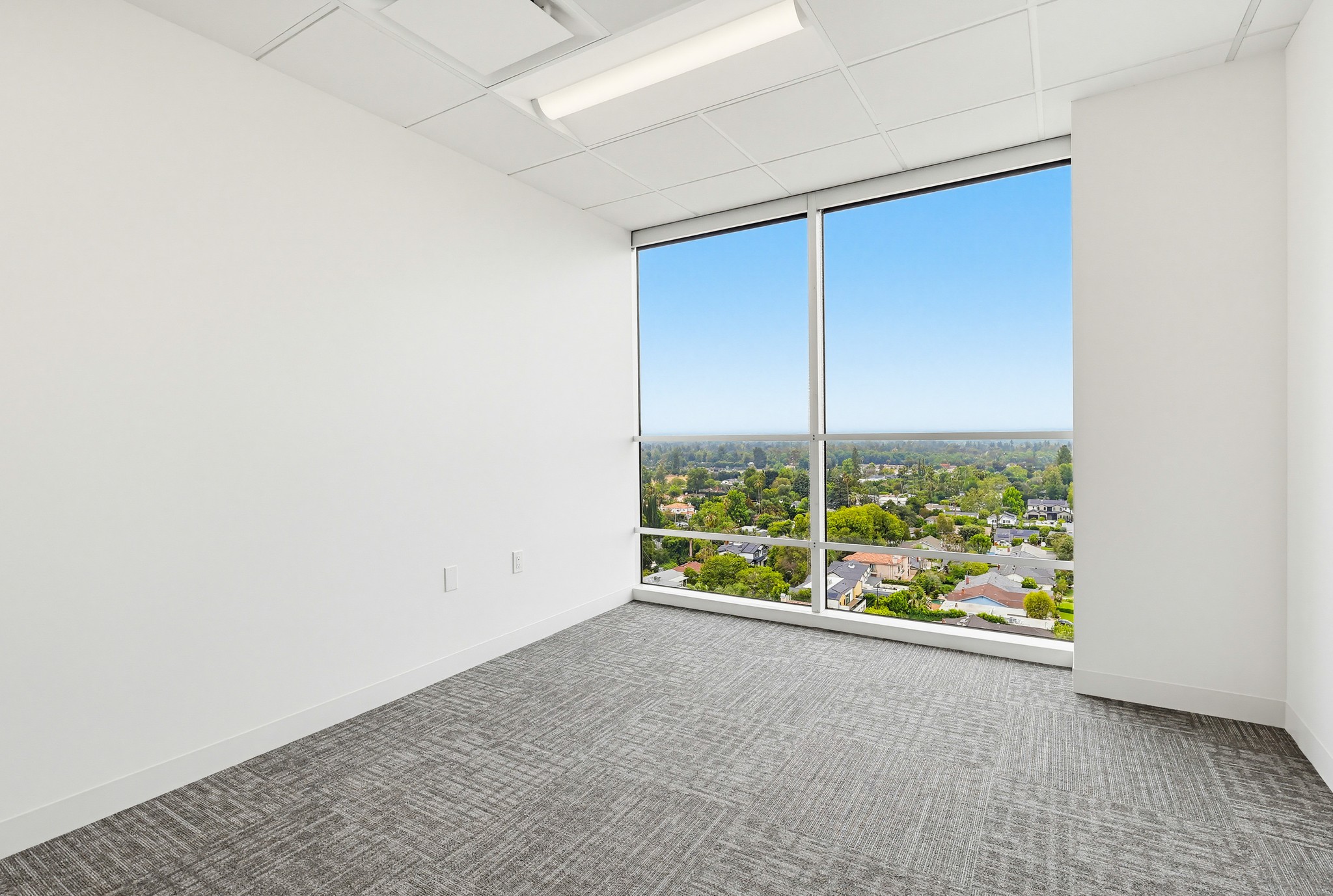 Virtual tour photo 41 of 167 for 16133 Ventura Blvd
