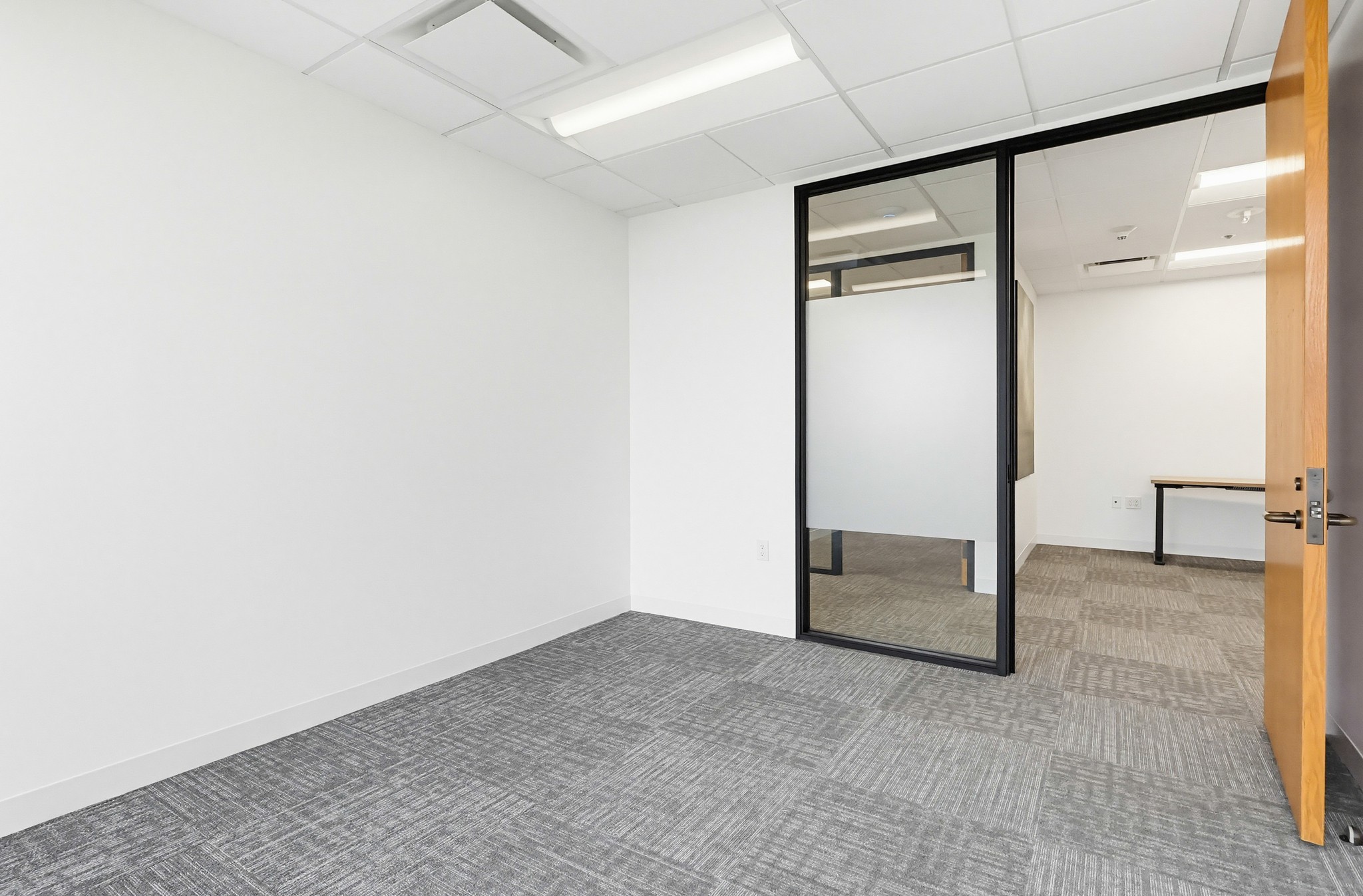 Virtual tour photo 58 of 167 for 16133 Ventura Blvd