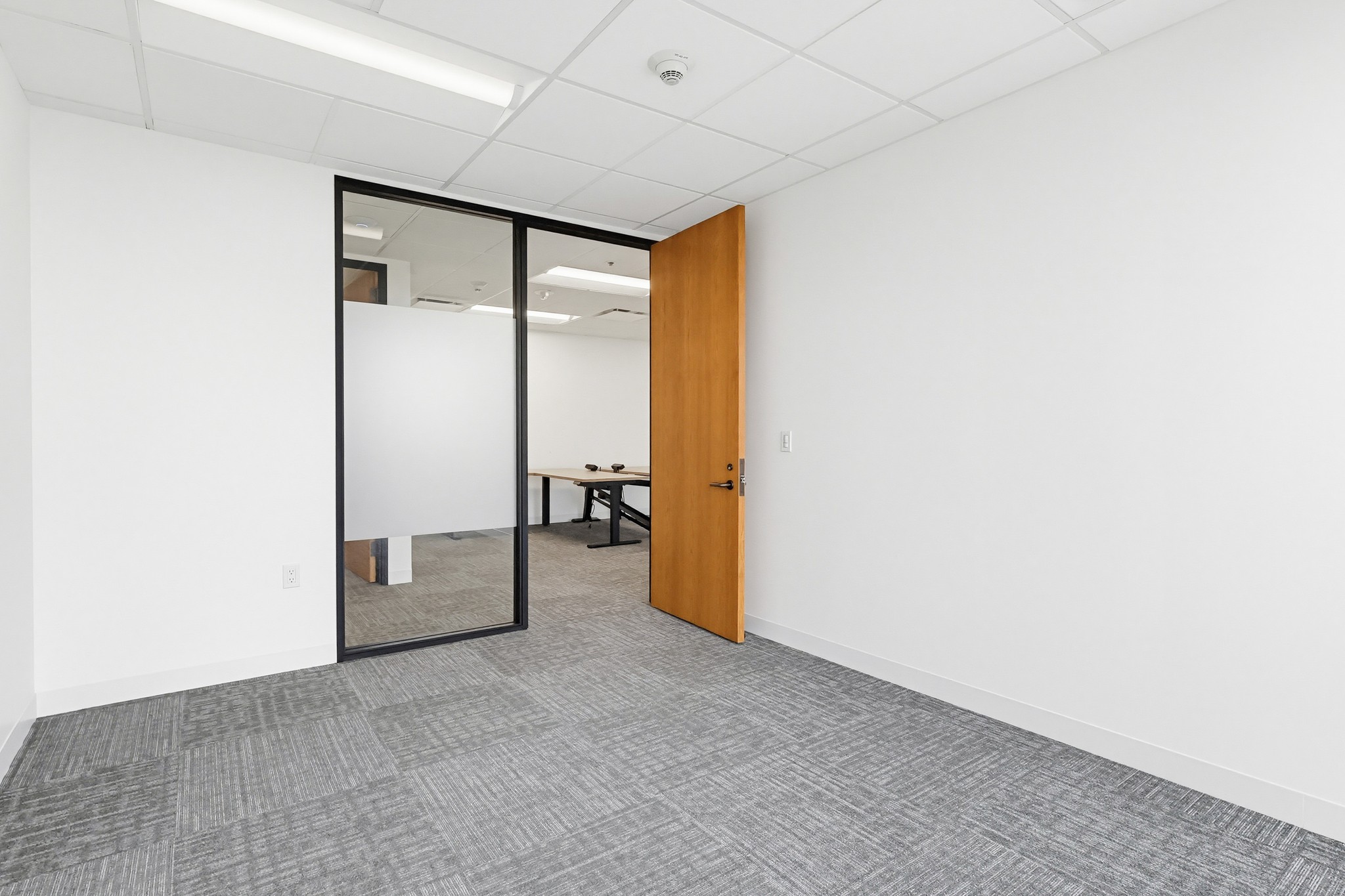 Virtual tour photo 59 of 167 for 16133 Ventura Blvd