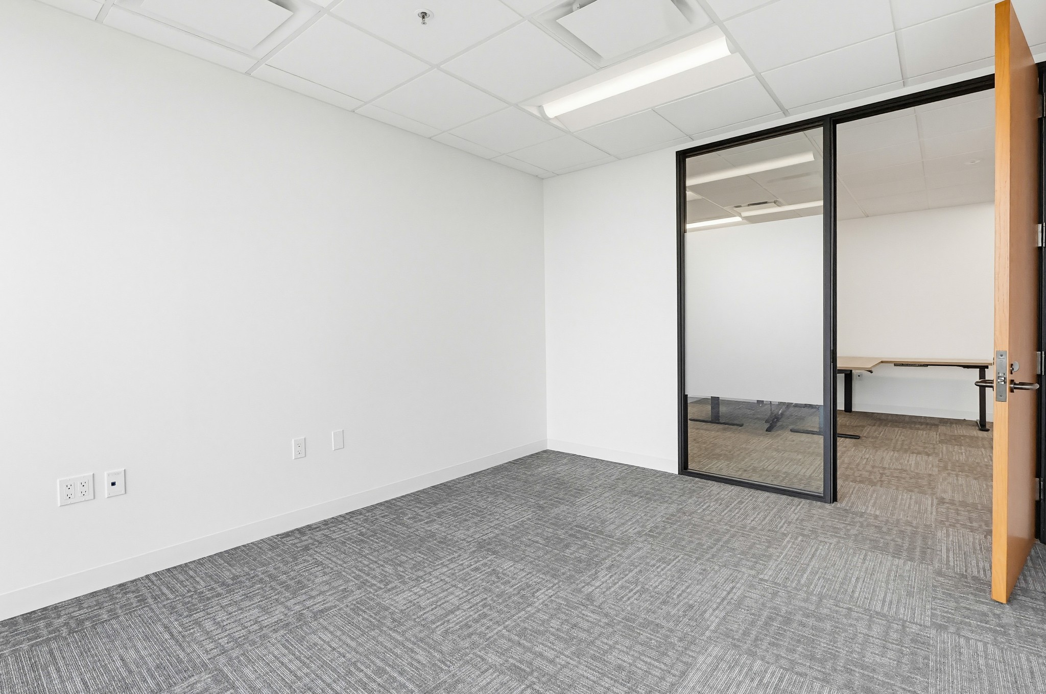 Virtual tour photo 78 of 167 for 16133 Ventura Blvd