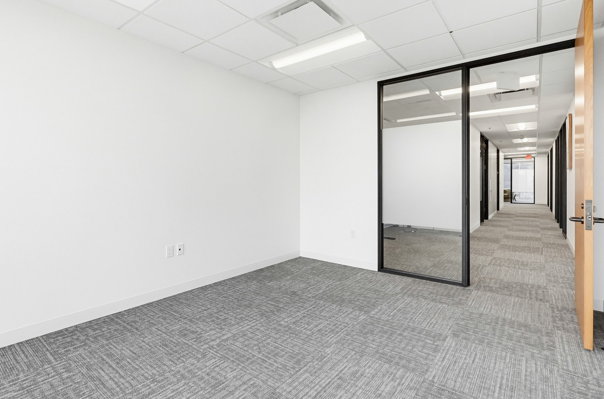 Virtual tour photo 79 of 167 for 16133 Ventura Blvd