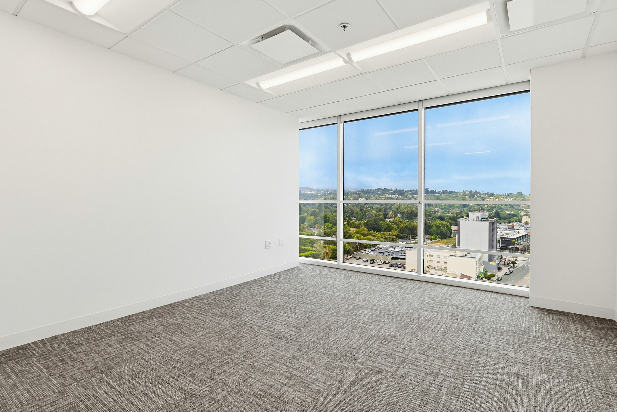 Virtual tour photo 96 of 167 for 16133 Ventura Blvd