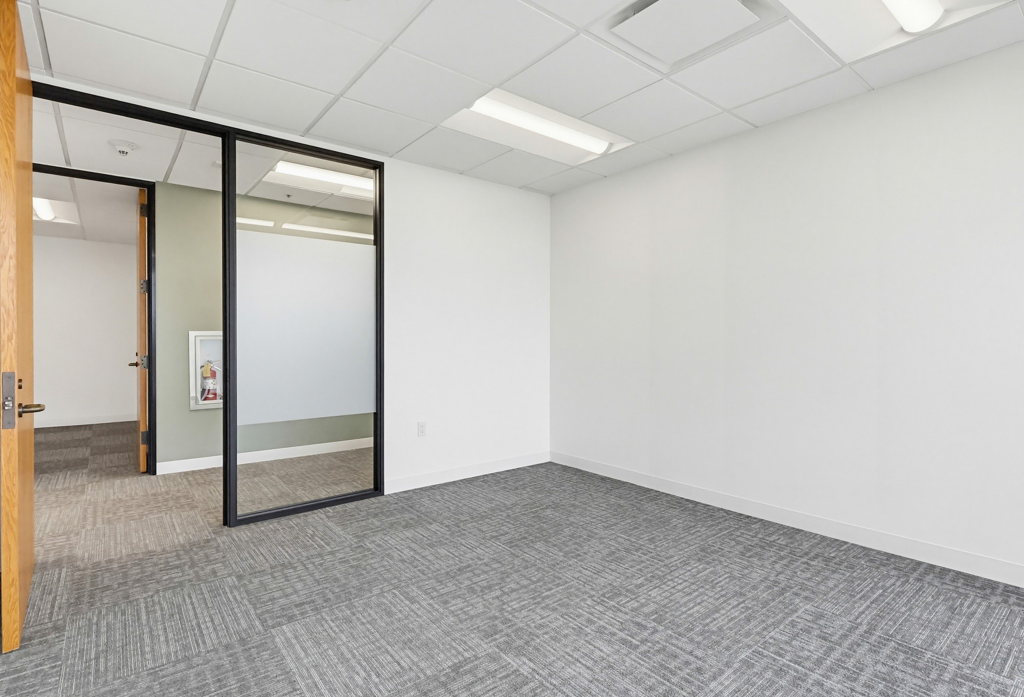 Virtual tour photo 99 of 167 for 16133 Ventura Blvd