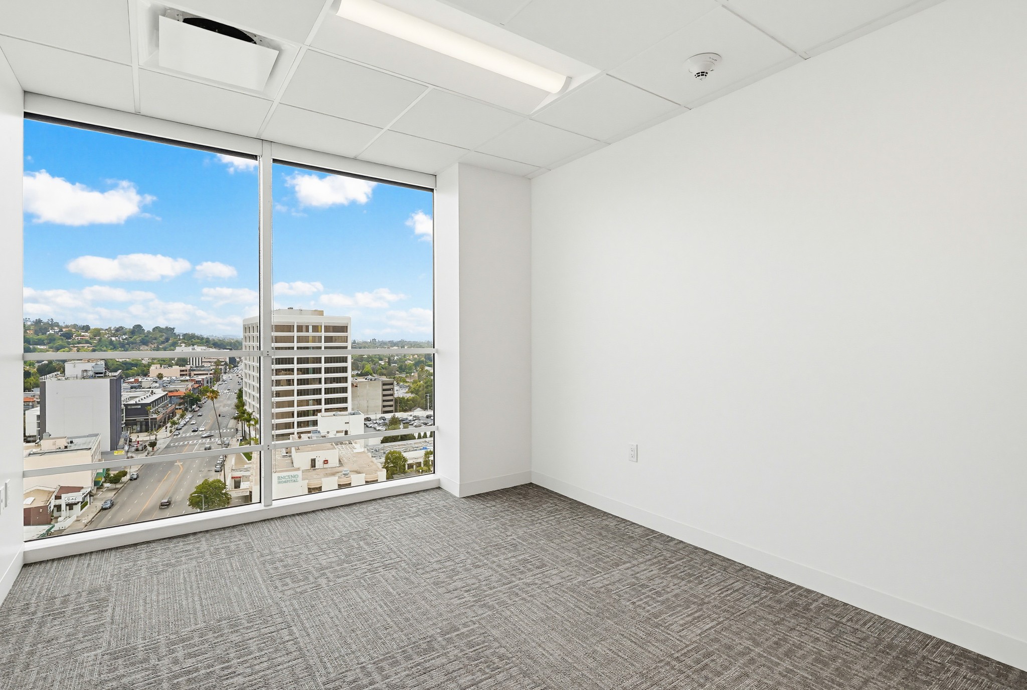 Virtual tour photo 111 of 167 for 16133 Ventura Blvd