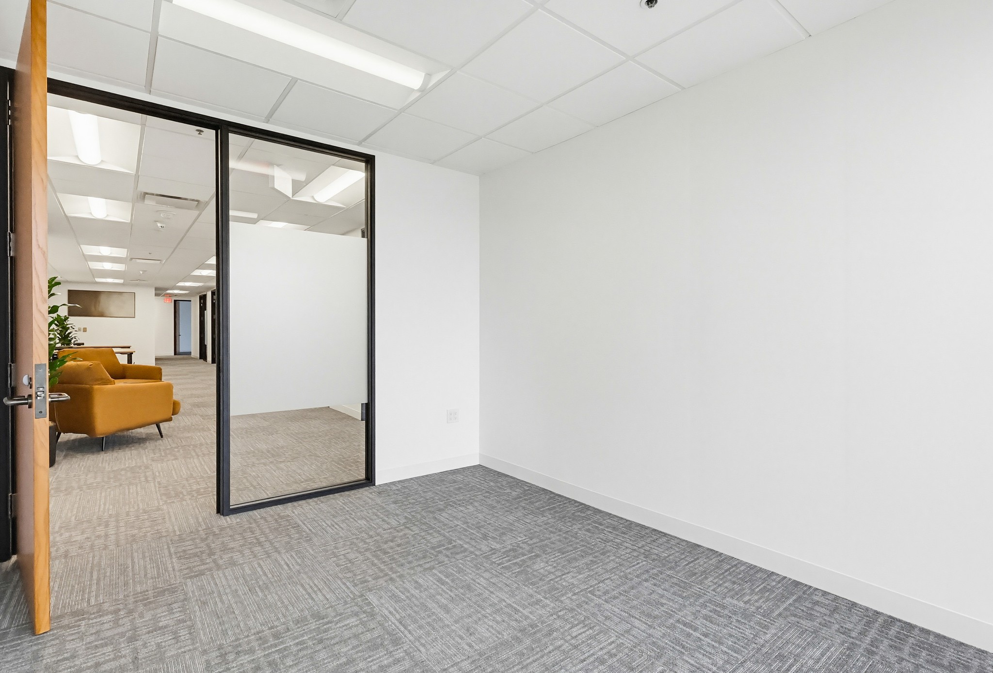 Virtual tour photo 113 of 167 for 16133 Ventura Blvd