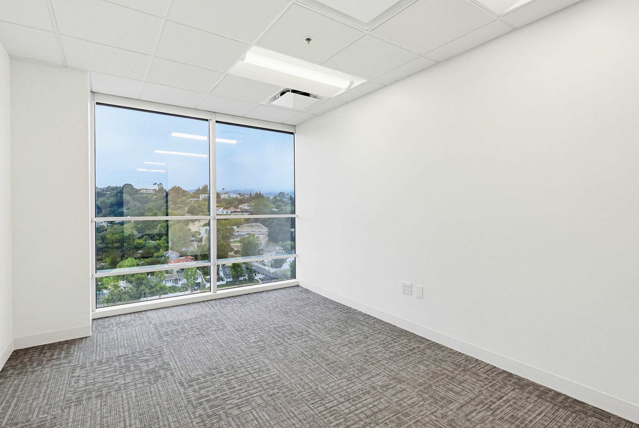 Virtual tour photo 126 of 167 for 16133 Ventura Blvd