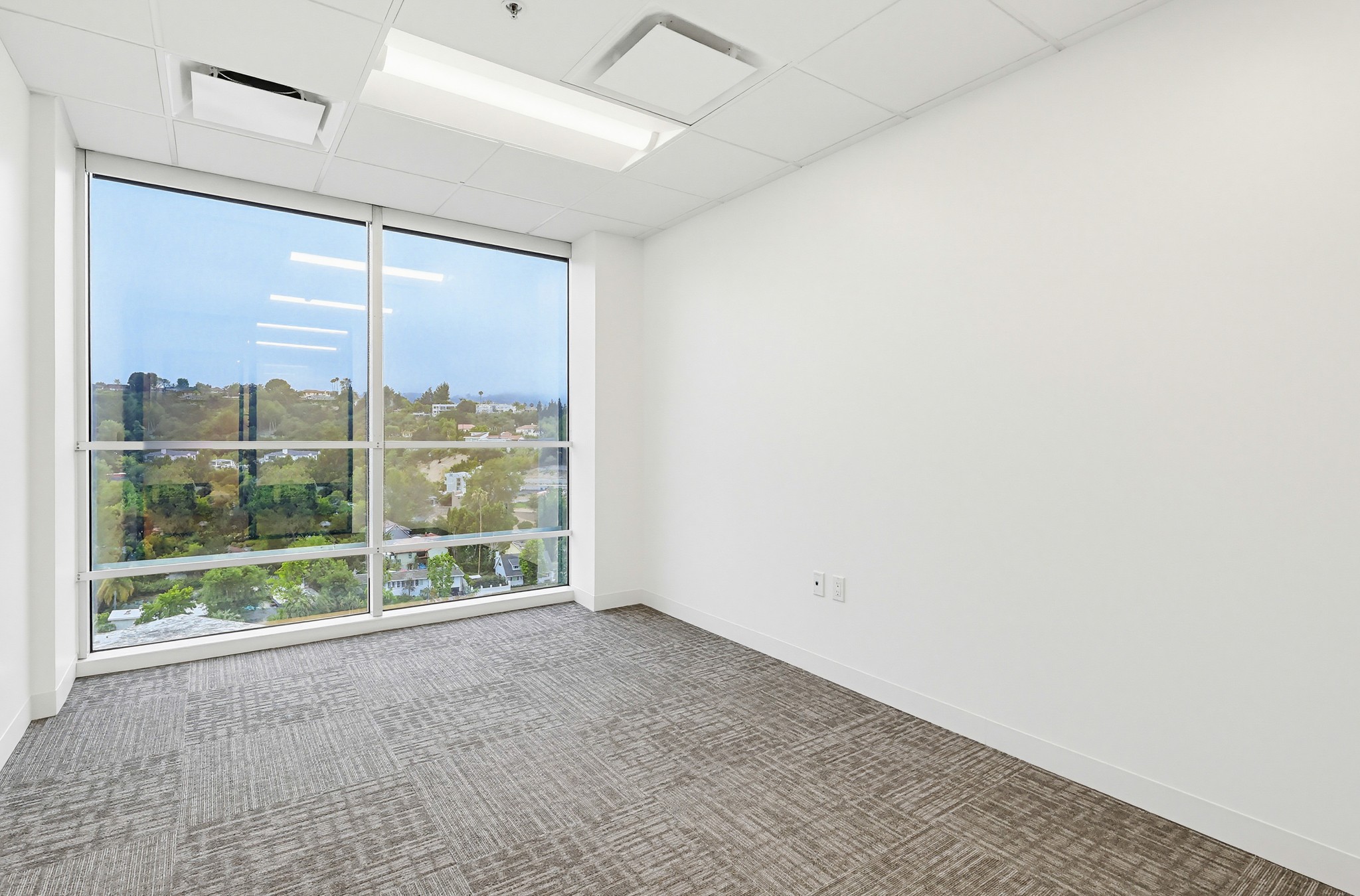 Virtual tour photo 130 of 167 for 16133 Ventura Blvd