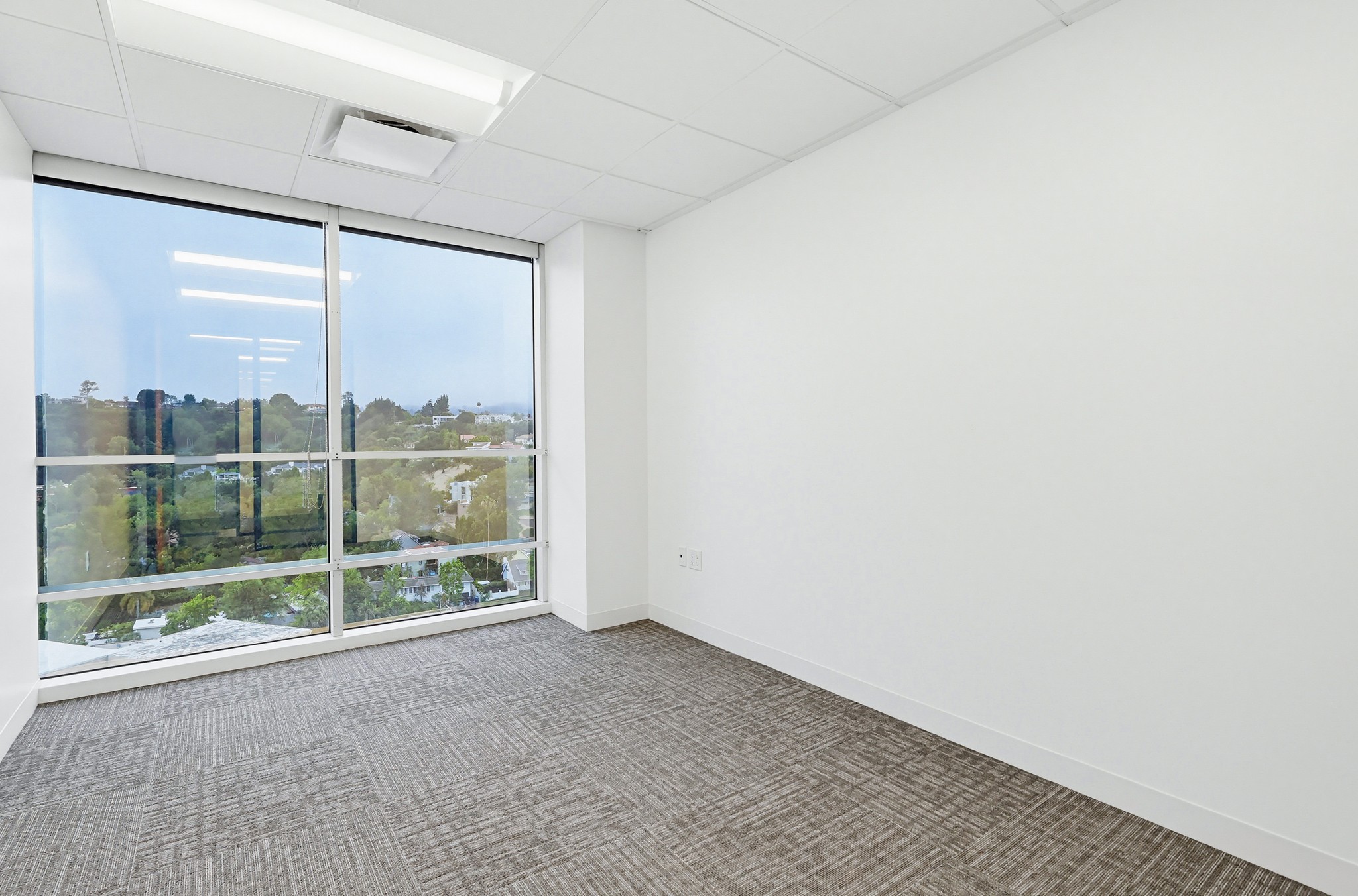 Virtual tour photo 134 of 167 for 16133 Ventura Blvd