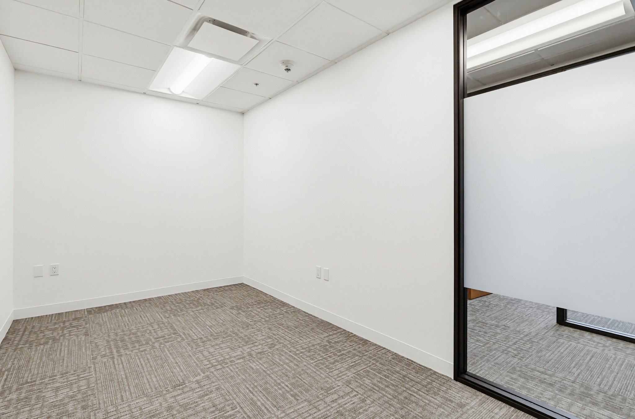 Virtual tour photo 138 of 167 for 16133 Ventura Blvd