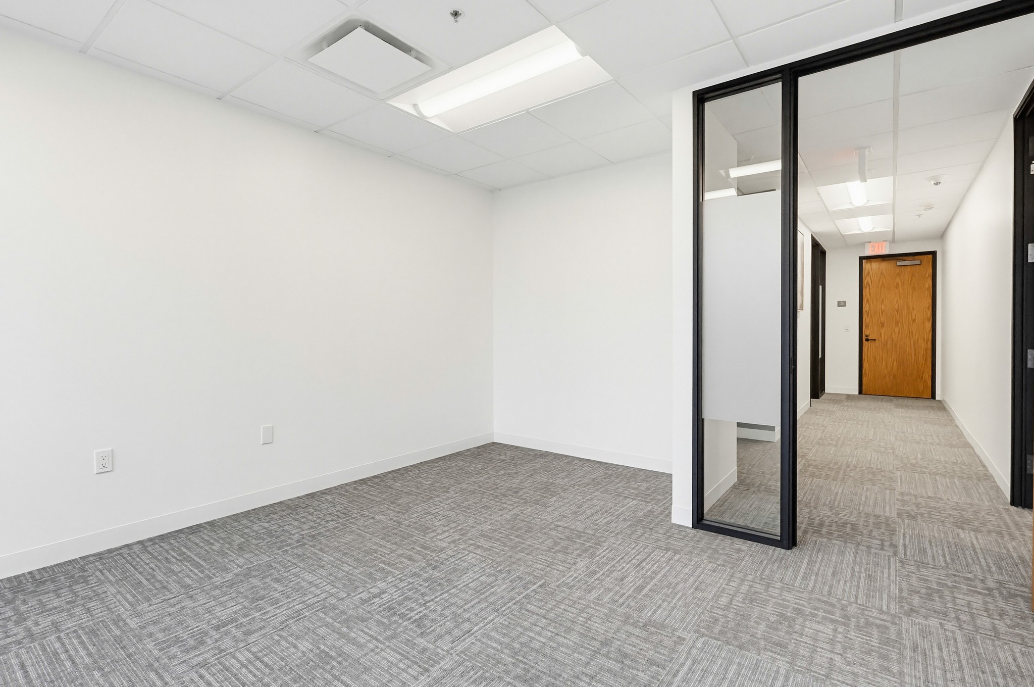 Virtual tour photo 144 of 167 for 16133 Ventura Blvd
