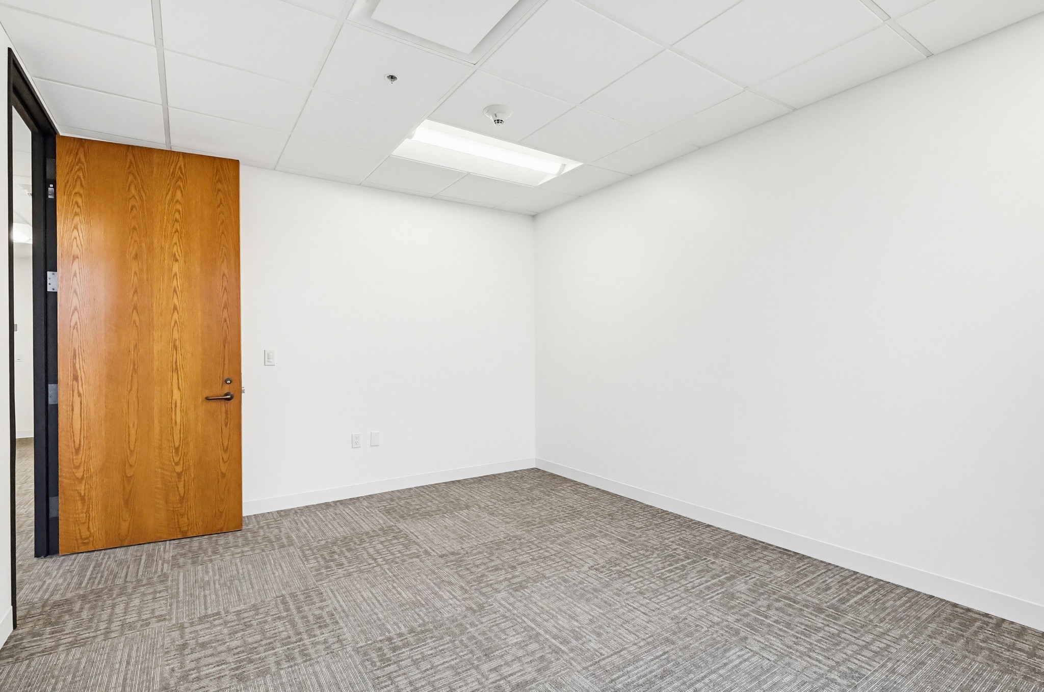 Virtual tour photo 150 of 167 for 16133 Ventura Blvd