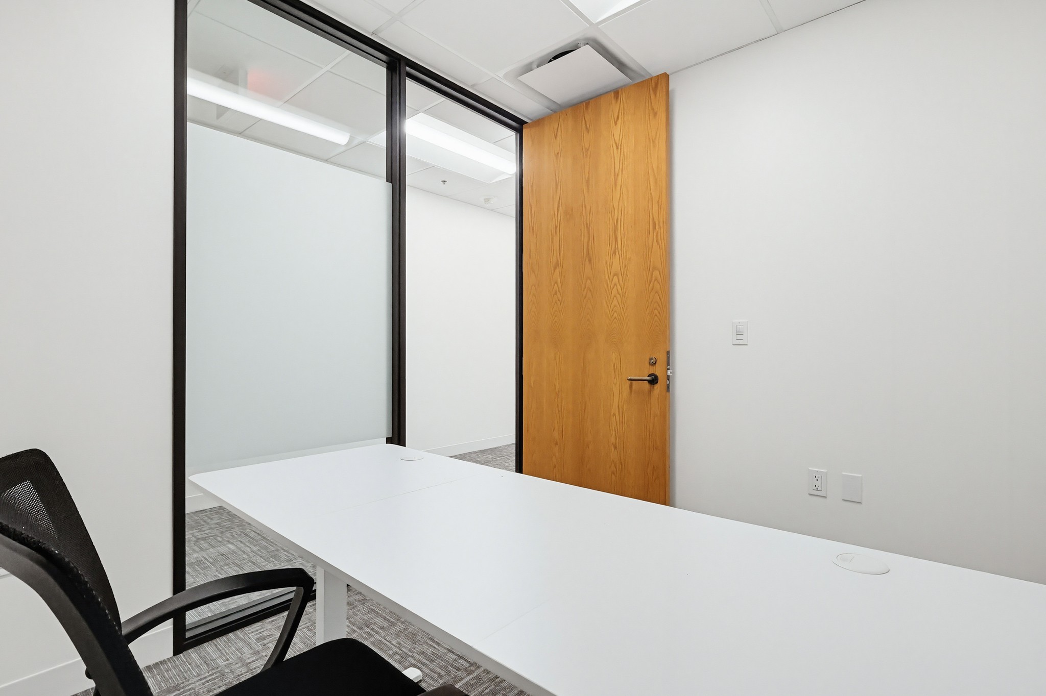 Virtual tour photo 155 of 167 for 16133 Ventura Blvd
