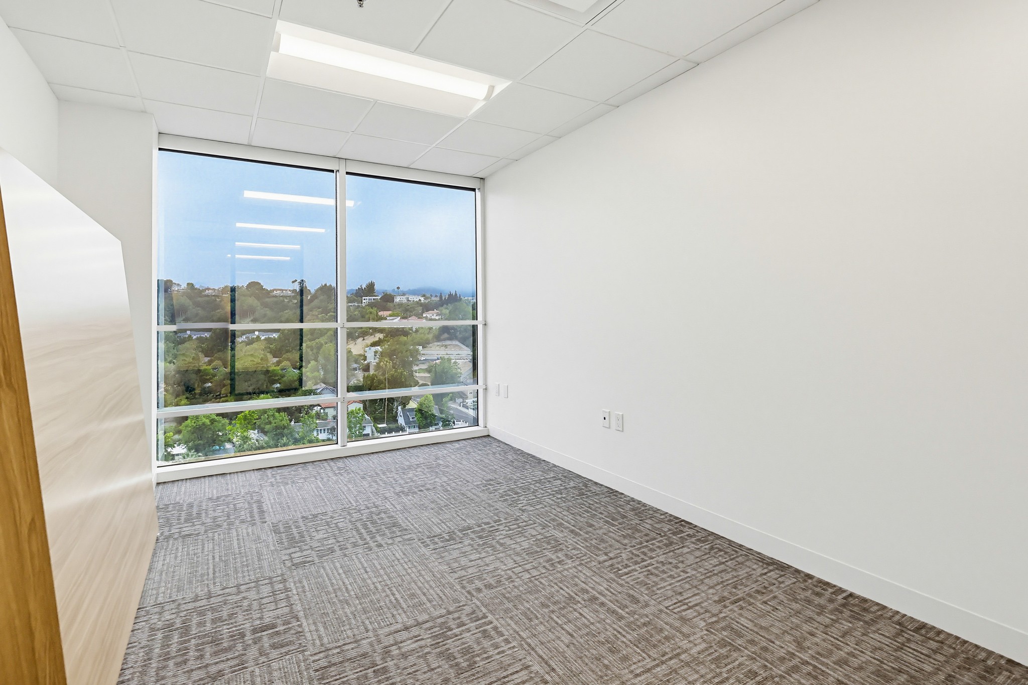 Virtual tour photo 167 of 167 for 16133 Ventura Blvd