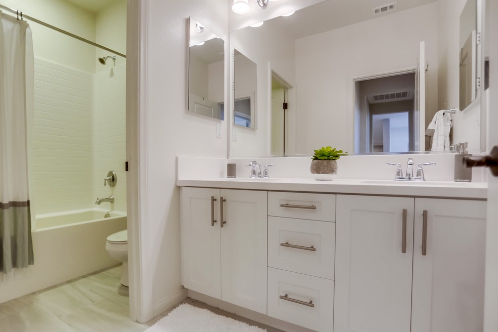 Virtual tour photo 46 of 68 for 16145 Veridian Cir