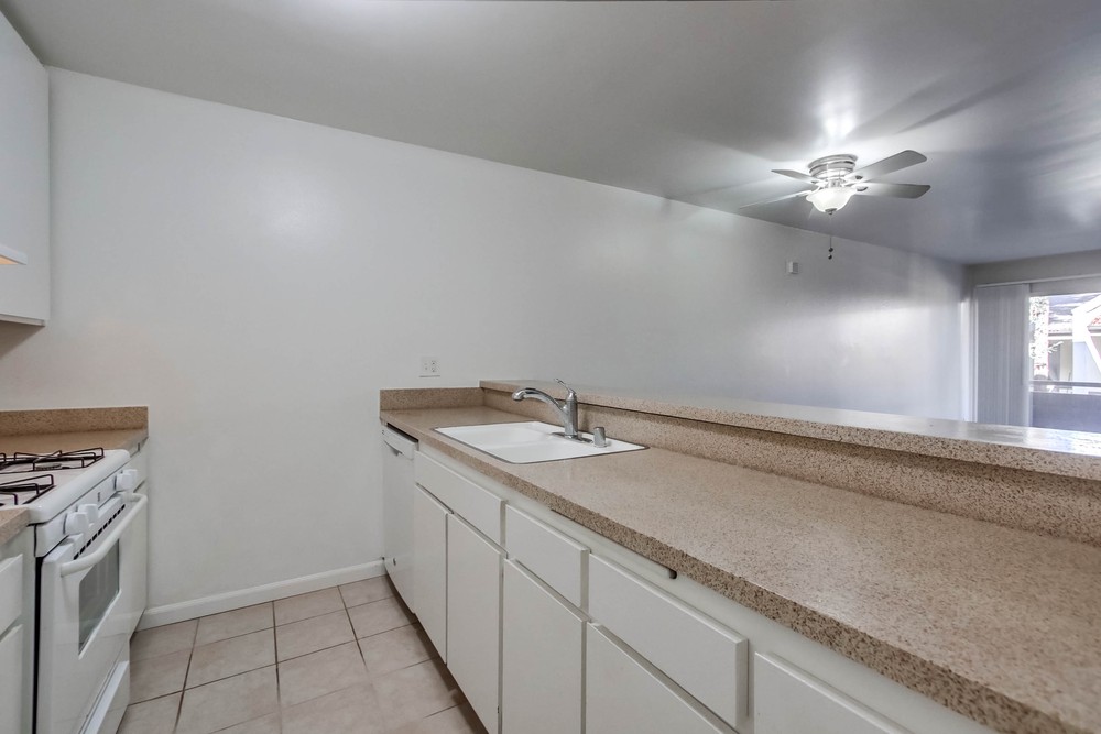Virtual tour photo 12 of 39 for 1615 Hotel Cir S Unit D 212
