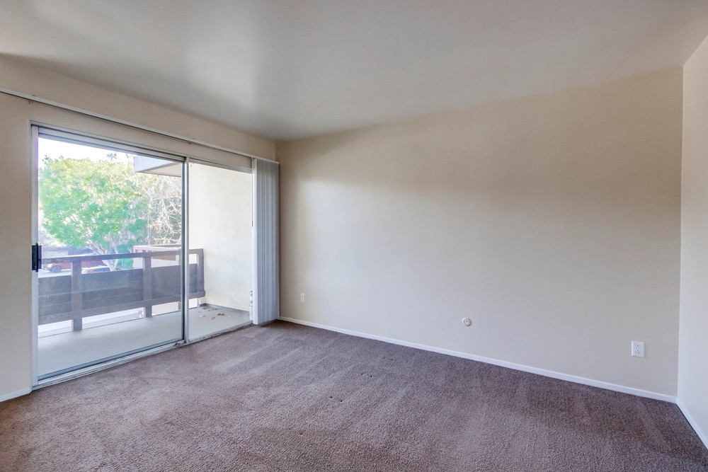 Virtual tour photo 15 of 39 for 1615 Hotel Cir S Unit D 212