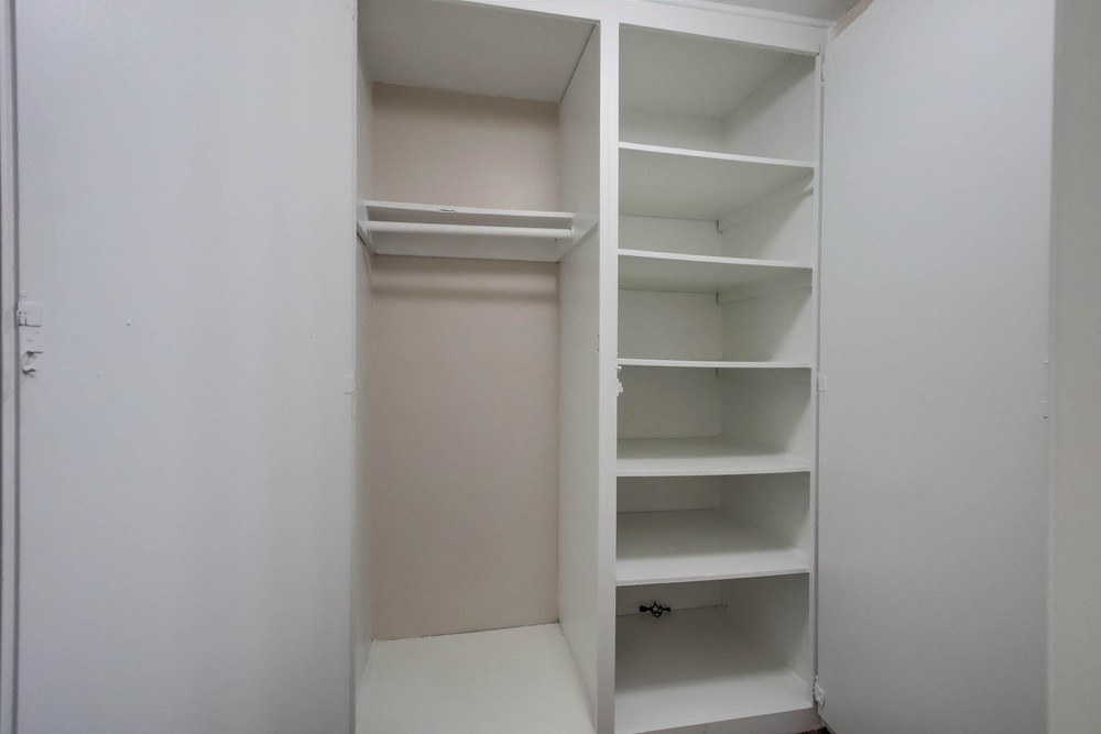 Virtual tour photo 30 of 39 for 1615 Hotel Cir S Unit D 212