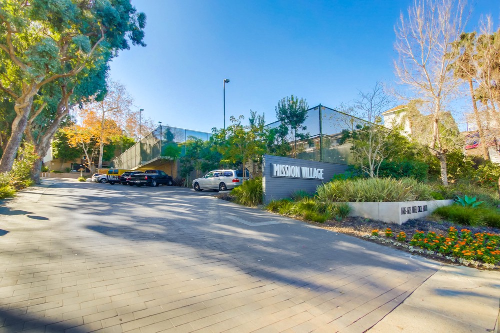 Virtual tour photo 39 of 39 for 1615 Hotel Cir S Unit D 212