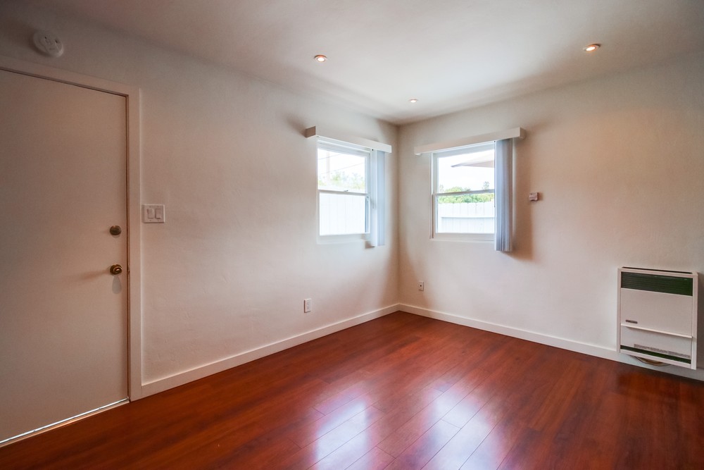 Virtual tour photo 7 of 25 for 1616 Oliver Ave