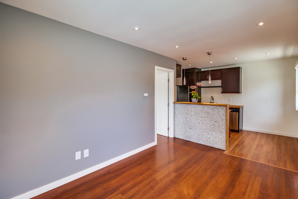 Virtual tour photo 8 of 25 for 1616 Oliver Ave