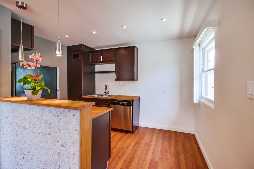 Virtual tour photo 10 of 25 for 1616 Oliver Ave