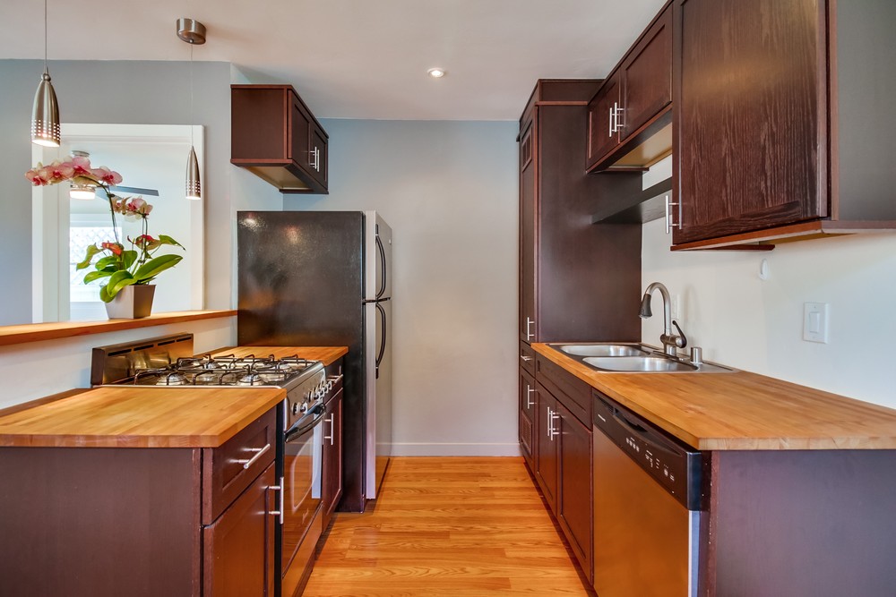 Virtual tour photo 13 of 25 for 1616 Oliver Ave