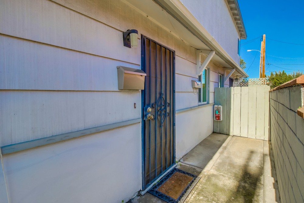 Virtual tour photo 8 of 28 for 1618 Oliver Ave