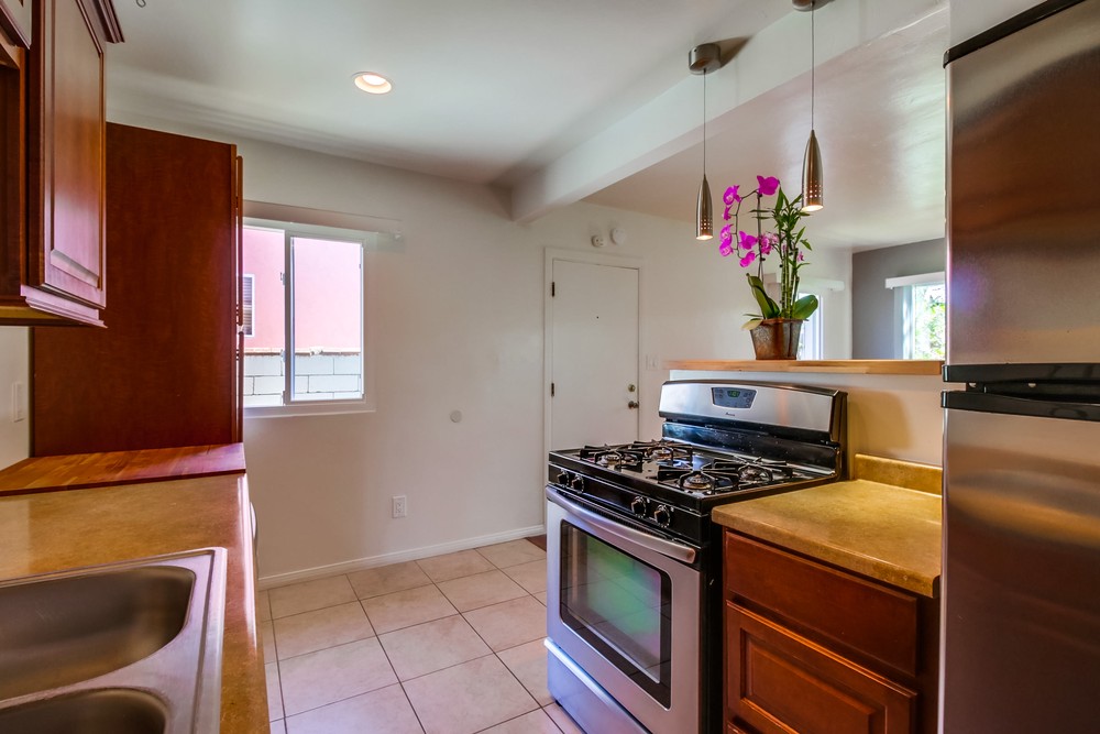 Virtual tour photo 17 of 28 for 1618 Oliver Ave