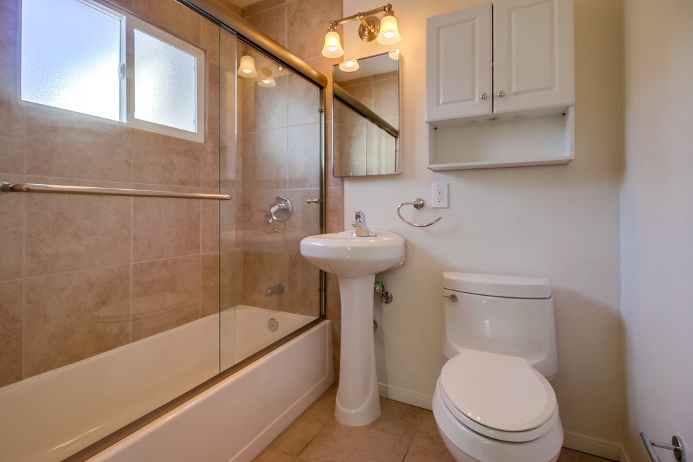 Virtual tour photo 18 of 28 for 1618 Oliver Ave