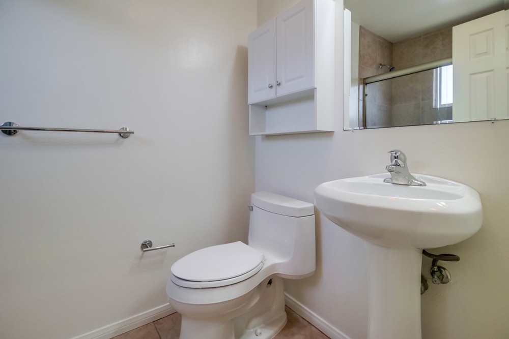 Virtual tour photo 25 of 28 for 1618 Oliver Ave
