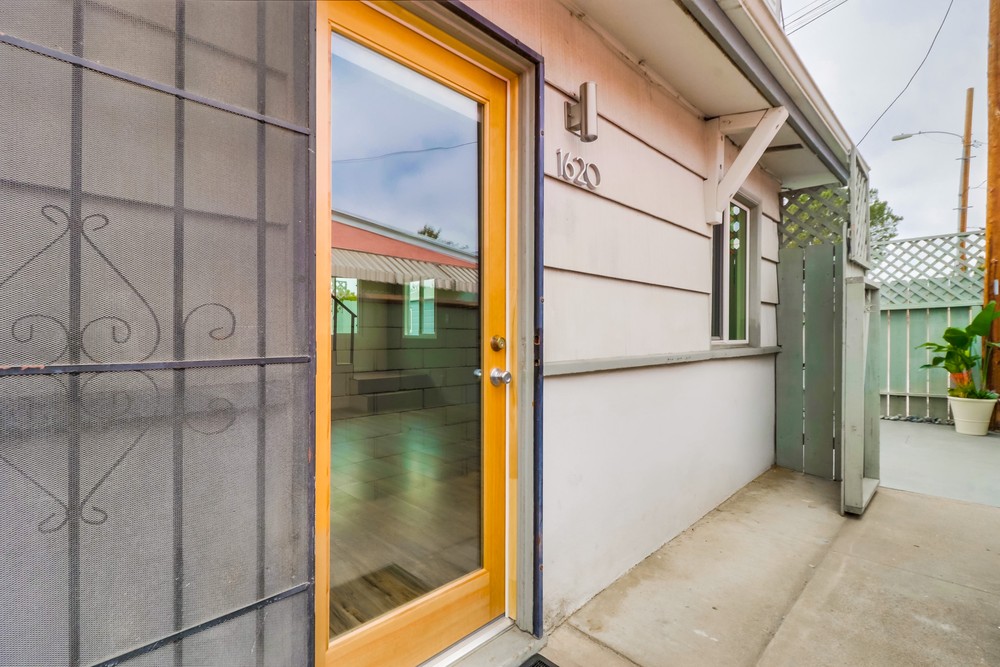 Virtual tour photo 7 of 40 for 1620 Oliver Ave