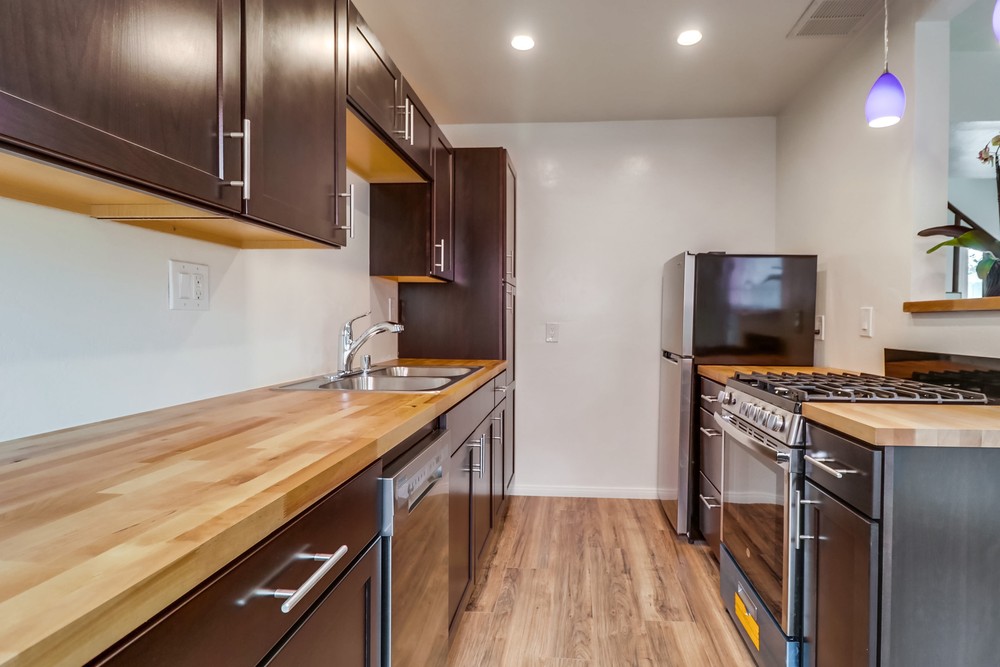 Virtual tour photo 16 of 40 for 1620 Oliver Ave