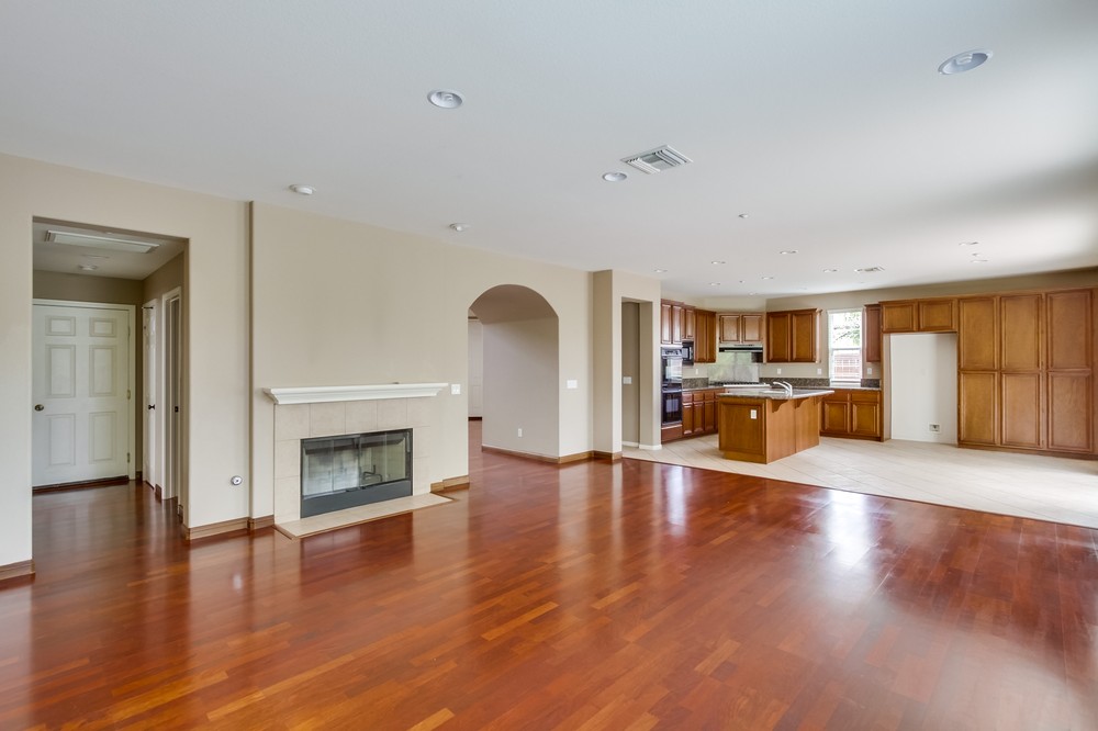 Virtual tour photo 11 of 37 for 16202 Dapple Gray Place