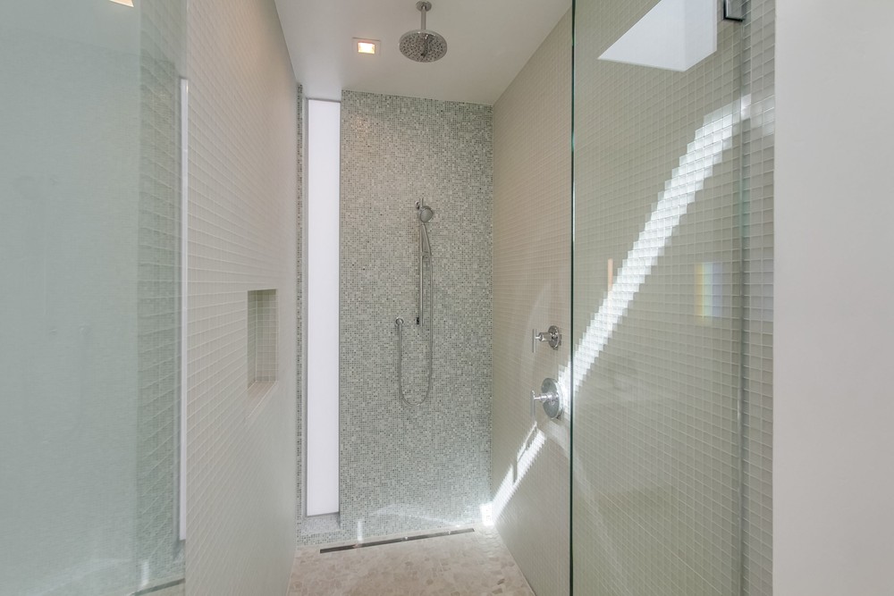 Virtual tour photo 32 of 72 for 1621 Collingwood Dr